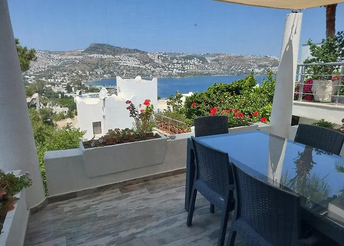 Bodrum Guendogan Koyu Havuzlu Site